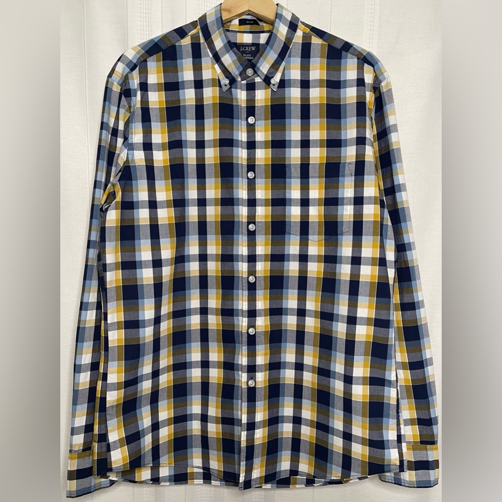 J. Crew Plaid Flex Washed Slim Button Down Size L Chest is 45 in Length 31.5 in
